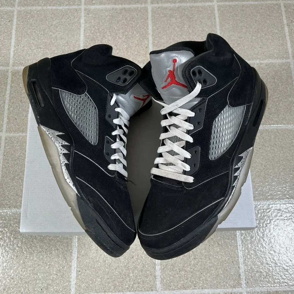 Air Jordan 5 Retro Black Metallic Reimagined Style # HF3975-001 Size 11